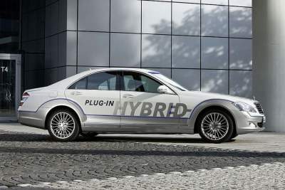 Next generation Mercedes-Benz S-Class to get a plug-in hybrid version