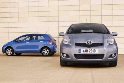 Toyota updates the Yaris for 2010
