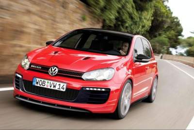 Volkswagen Golf GTI tuned by RevoZport