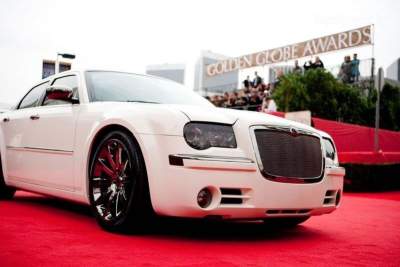 Chrysler to auction off special edition 300C for Haiti relief