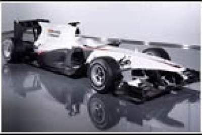 BMW Sauber takes wrap off the C29
