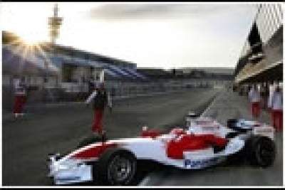 Kobayashi tops time sheet on second day of Jerez test