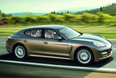 Porsche to unveil entry-level Panamera V6