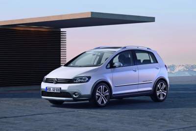 Volkswagen launches the CrossGolf