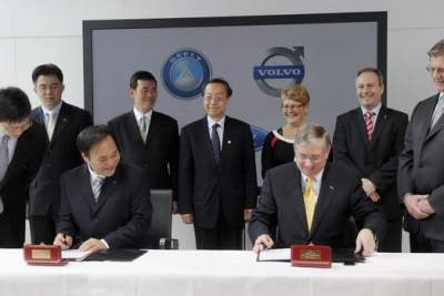 Geely completes takeover of Volvo
