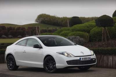 Renault reveals the Laguna Coupe Monaco GP edition