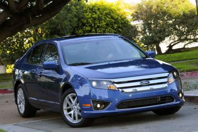 Ford Fusion and Mercury Milan recalled for faulty floor mats and pedals