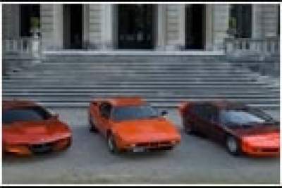BMW 'looking' at an M1 supercar successor