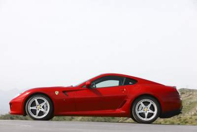 Ferrari to launch 599 Roadster