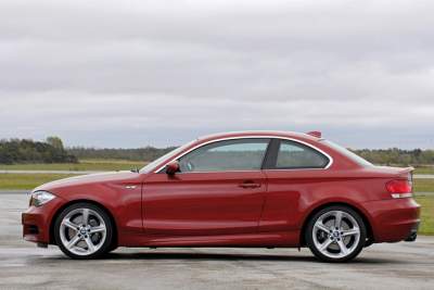 BMW stops sales and recalls the 1-Series due to fire risk