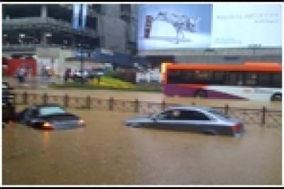 Flood turns Orchard Road to Orchard River