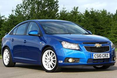 Chevrolet launches a factory-lowered Cruze CS in the UK
