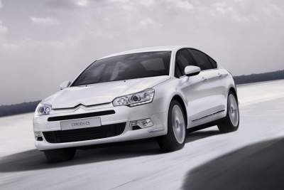 Citroen gives the C5 a mild facelift