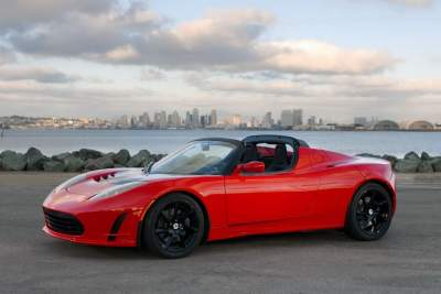 Tesla recalling its Roadsters over fire hazard