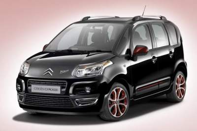 Citroen releases an updated C3 Picasso Blackcherry edition