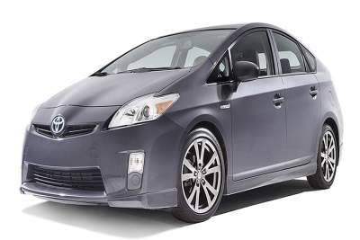 Toyota shows off Prius PLUS Performance Package