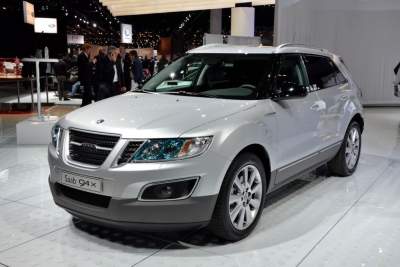 Saab launches the 9-4X at the Los Angeles Motor Show