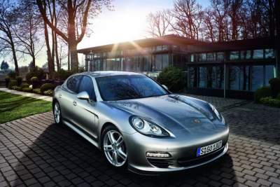 Porsche posts massive increase in sales