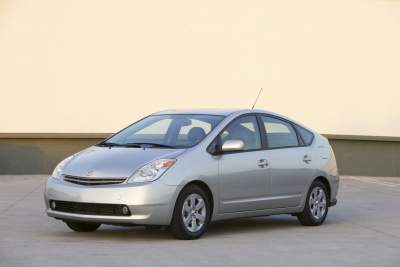 Toyota to repair overheating problems in the Prius