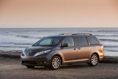 Toyota recalls 94,000 Sienna MPVs in the USA