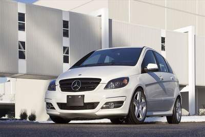 Mercedes trainee's create V8-powered...B-Class?!