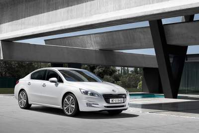 Greet customers of stylish new Peugeot 508