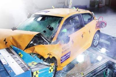 Volvo first to show how the C30 Electric looks after a collision