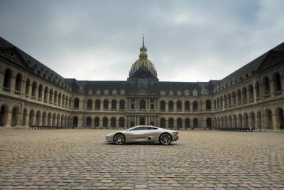 Jaguar C-X75 scoops Louis Vuitton Award in Paris