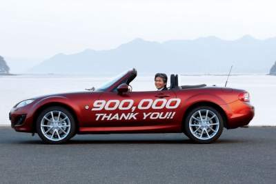 Mazda sets new record with its 900,000th MX-5 roadster
