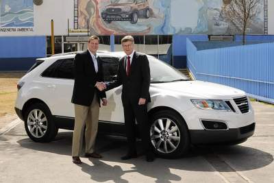 First Saab 9-4X rolls off the production line
