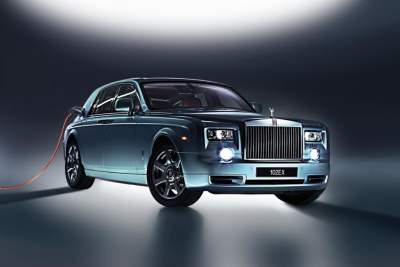 Rolls-Royce 102EX electric vehicle previews future Rolls-Royce electric cars
