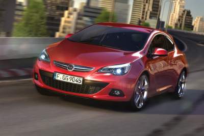 Opel Astra GTC Sport Hatch pictures released