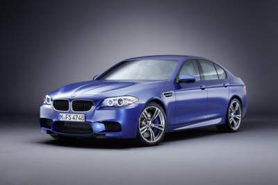 BMW M5 officially unveiled