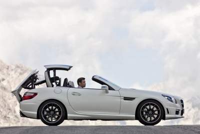 Mercedes-Benz SLK 55 AMG released