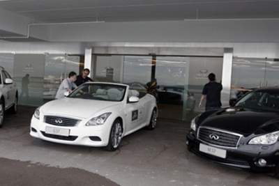 Infiniti Dynamic Drive 2011