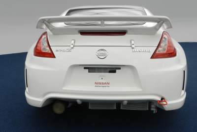 Nissan 370Z NISMO RC Racer to go racing