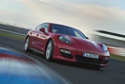 Porsche Panamera GTS with all-wheel-drive unveiled
