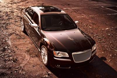 Chrysler releases the 300 Luxury Edition