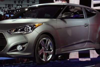 Hyundai unveils Turbo Veloster