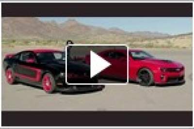 Camaro ZL1 vs Mustang Boss 302 Laguna Seca: Modern muscle cars squares off