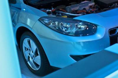 Paving the electric way with the Renault Fluence Z.E