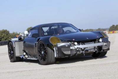First Glimpse: Porsche 918 Spyder goes on track