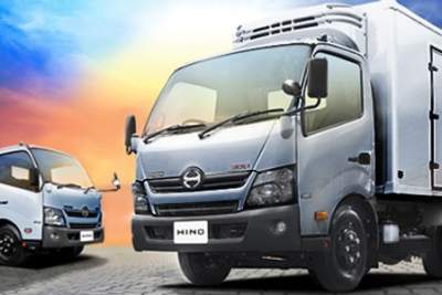 Borneo Motors Singapore and Hino Motors Ltd donated to the ITE
