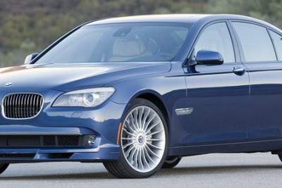 BMW 7er may receive M performance treatment