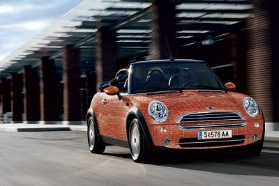 MINI supports the Life Ball in Vienna for the 12th time
