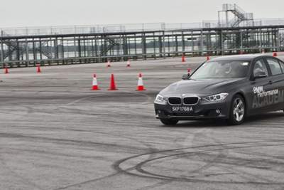 The new 320i unveiled and tested at the Changi Exhibition Centre