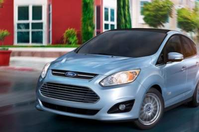 Ford aims at Toyota Prius and creates a better hybrid