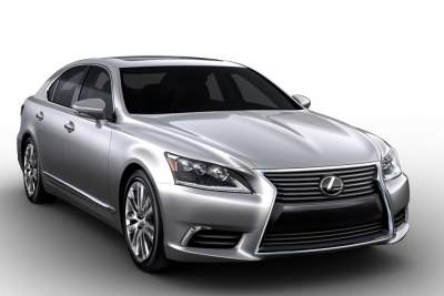 2013 Lexus LS 460 F-Sport official images leaked onto the web