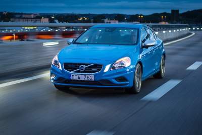 Volvo S60 earns top accolade in severe offset crash test