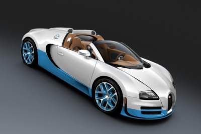 Paint me Blue: Bugatti Veyron 16.4 Grand Sport Vitesse SE goes to Pebble Beach